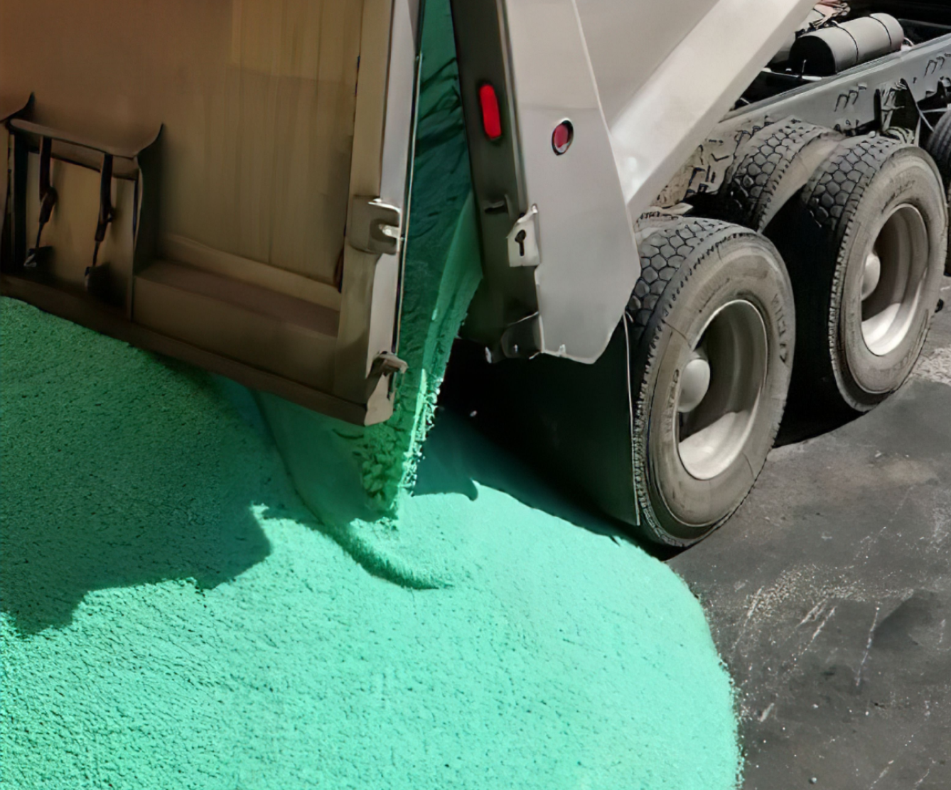 ClearLane® Treated Bulk Salt Ninja DeIcer