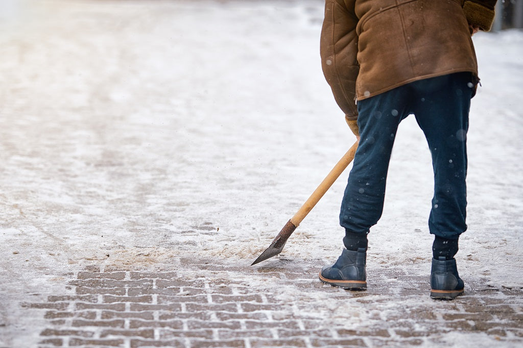 Best Snow & Ice Control Strategies in Wisconsin: Liquid De-Icers ...